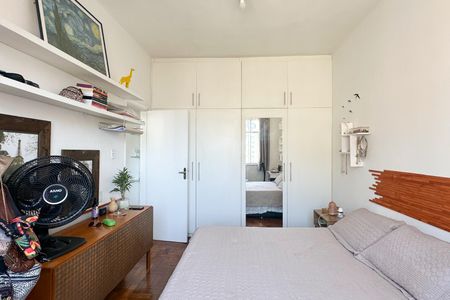 Apartamento à venda com 50m², 1 quarto e sem vaga Apartamento à venda com 50m², 1 quarto e sem vagaSuíte