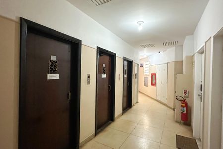 Apartamento à venda com 50m², 1 quarto e sem vaga Apartamento à venda com 50m², 1 quarto e sem vagaEntrada