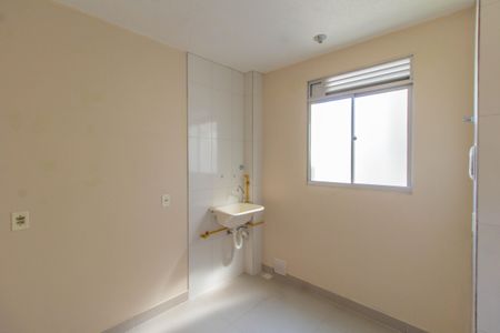 Apartamento para alugar com 55m², 2 quartos e sem vaga Apartamento para alugar com 55m², 2 quartos e sem vagaCozinha e Área de Serviço