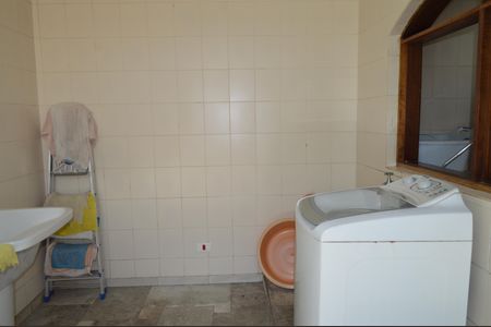 Casa à venda com 630m², 5 quartos e 6 vagasÁrea de Serviço