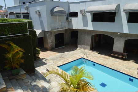 Casa à venda com 630m², 5 quartos e 6 vagasPiscina