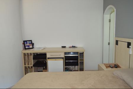 Casa à venda com 630m², 5 quartos e 6 vagasSuíte 4