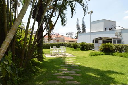Casa à venda com 630m², 5 quartos e 6 vagasQuintal