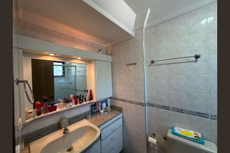 Apartamento à venda com 81m², 3 quartos e 2 vagasBanheiro suite