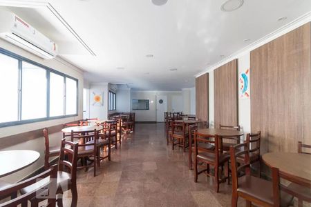 Apartamento à venda com 81m², 3 quartos e 2 vagasSalão de Festas