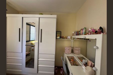 Apartamento à venda com 81m², 3 quartos e 2 vagasQuarto 3