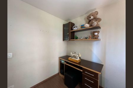 Apartamento à venda com 81m², 3 quartos e 2 vagasQuarto 2