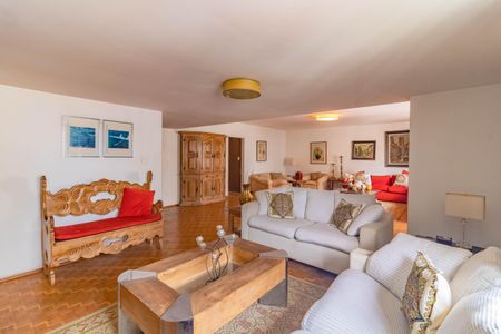 Apartamento à venda com 290m², 4 quartos e 4 vagasSala