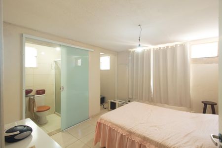 Casa de condomínio para alugar com 120m², 2 quartos e sem vagaSuíte