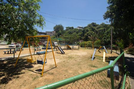 Casa de condomínio para alugar com 120m², 2 quartos e sem vagaÁrea comum - Playground