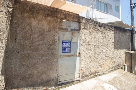 Casa de condomínio para alugar com 120m², 2 quartos e sem vagaFachada e Plaquinha