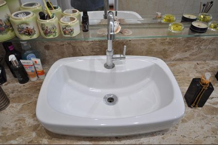 Casa à venda com 280m², 3 quartos e 1 vagaBanheiro da Suíte 1