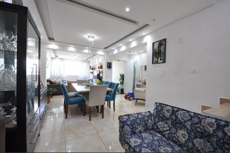 Casa à venda com 280m², 3 quartos e 1 vagaSala de Jantar