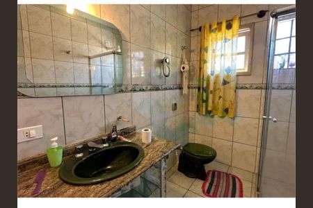 Casa à venda com 235m², 3 quartos e 4 vagas