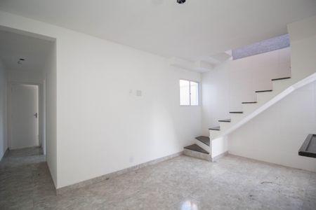 Apartamento para alugar com 40m², 2 quartos e 1 vaga Apartamento para alugar com 40m², 2 quartos e 1 vagaSala/Cozinha