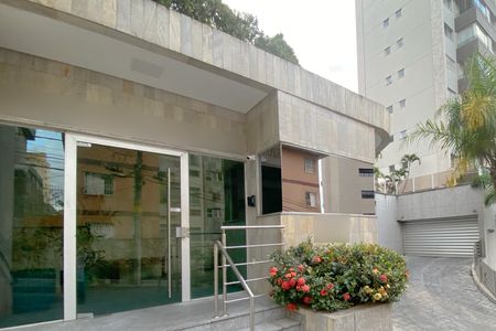 Apartamento à venda com 108m², 3 quartos e 2 vagas Apartamento à venda com 108m², 3 quartos e 2 vagasFachada