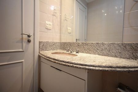Apartamento à venda com 108m², 3 quartos e 2 vagasBanheiro