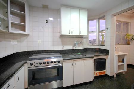 Apartamento à venda com 108m², 3 quartos e 2 vagasCozinha