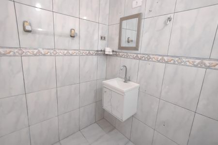 Casa à venda com 68m², 1 quarto e sem vagaBanheiro