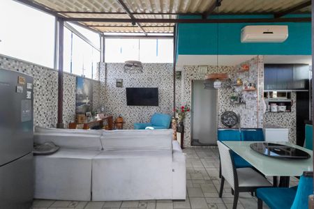 Apartamento à venda com 140m², 4 quartos e 1 vaga Apartamento à venda com 140m², 4 quartos e 1 vagaCobertura