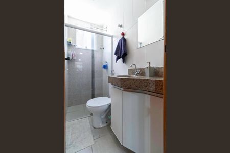 Apartamento à venda com 140m², 4 quartos e 1 vaga Apartamento à venda com 140m², 4 quartos e 1 vagaBanheiro social