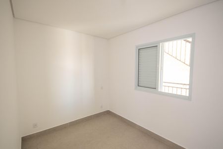 Quarto 1 de apartamento para alugar com 2 quartos, 42m² em Vila Mazzei, São Paulo