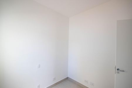 Quarto 2 de apartamento para alugar com 2 quartos, 42m² em Vila Mazzei, São Paulo