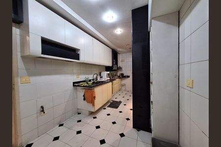 Apartamento para alugar com 300m², 3 quartos e 1 vaga Apartamento para alugar com 300m², 3 quartos e 1 vagaCozinha