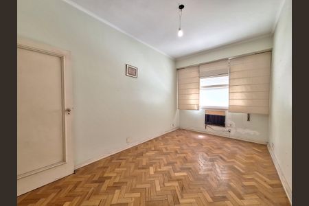 Apartamento para alugar com 300m², 3 quartos e 1 vaga Apartamento para alugar com 300m², 3 quartos e 1 vagaQuarto 2