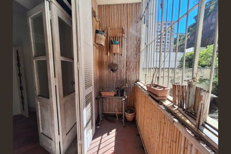 Apartamento para alugar com 300m², 3 quartos e 1 vaga Apartamento para alugar com 300m², 3 quartos e 1 vagaVaranda da suíte