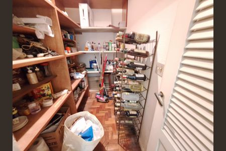 Apartamento para alugar com 300m², 3 quartos e 1 vaga Apartamento para alugar com 300m², 3 quartos e 1 vagaÁrea de serviço