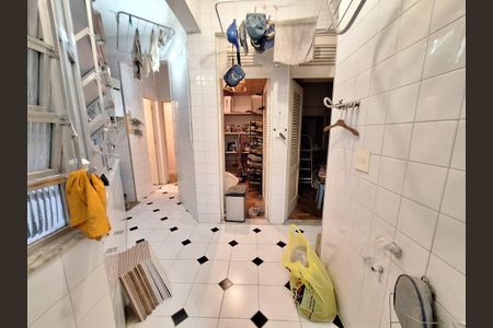 Apartamento para alugar com 300m², 3 quartos e 1 vaga Apartamento para alugar com 300m², 3 quartos e 1 vagaÁrea de serviço