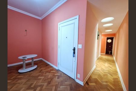 Apartamento para alugar com 300m², 3 quartos e 1 vaga Apartamento para alugar com 300m², 3 quartos e 1 vagaCorredor