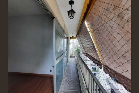 Apartamento à venda com 92m², 2 quartos e 1 vaga