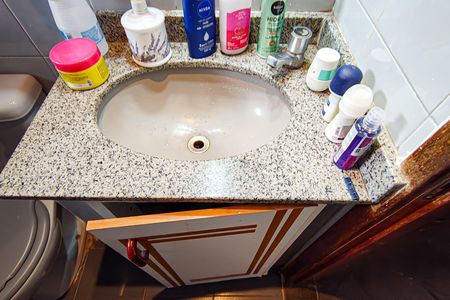 Apartamento à venda com 45m², 2 quartos e 1 vaga Apartamento à venda com 45m², 2 quartos e 1 vagaBanheiro Social