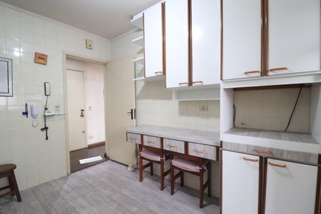 Apartamento à venda com 97m², 2 quartos e 1 vagaCozinha