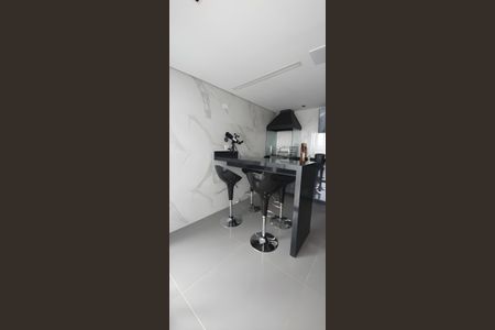 Apartamento para alugar com 112m², 2 quartos e 2 vagasCozinha