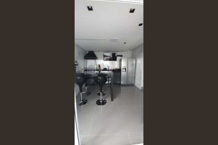 Apartamento para alugar com 112m², 2 quartos e 2 vagasCozinha