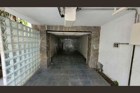 Casa à venda com 185m², 5 quartos e 3 vagas