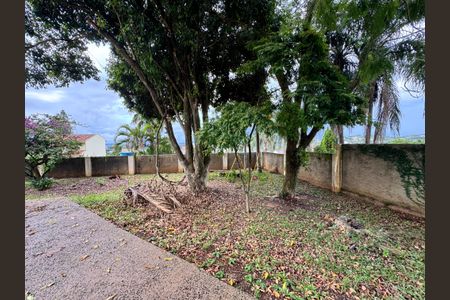 Casa à venda com 240m², 3 quartos e 2 vagas Casa à venda com 240m², 3 quartos e 2 vagasÁrea comum