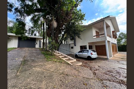 Casa à venda com 240m², 3 quartos e 2 vagas Casa à venda com 240m², 3 quartos e 2 vagasÁrea comum