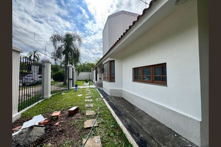 Casa à venda com 240m², 3 quartos e 2 vagas Casa à venda com 240m², 3 quartos e 2 vagasÁrea comum