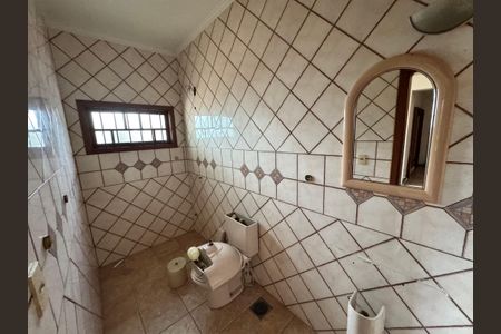 Casa à venda com 240m², 3 quartos e 2 vagas Casa à venda com 240m², 3 quartos e 2 vagasbanheiro garagem