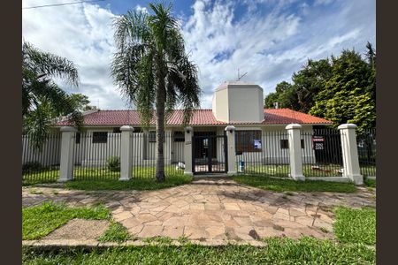 Casa à venda com 240m², 3 quartos e 2 vagas Casa à venda com 240m², 3 quartos e 2 vagasplaquinha fachada