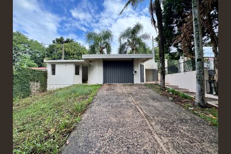 Casa à venda com 240m², 3 quartos e 2 vagas Casa à venda com 240m², 3 quartos e 2 vagasÁrea comum