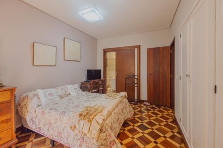 Casa à venda com 600m², 3 quartos e 5 vagasSuíte 1