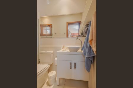 Casa à venda com 600m², 3 quartos e 5 vagasBanheiro da Suíte 1