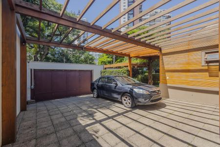 Casa à venda com 600m², 3 quartos e 5 vagasGaragem