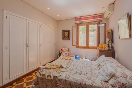 Casa à venda com 600m², 3 quartos e 5 vagasSuíte 1