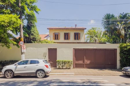 Casa à venda com 600m², 3 quartos e 5 vagasFachada